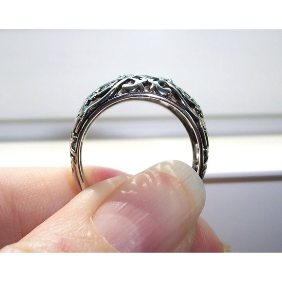 925 STERLING SILVER Open Work Floral Dome Ring - Picture 7 of 16